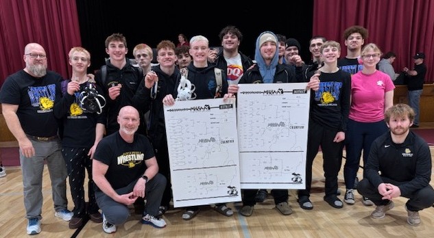 Eight Centreville wrestling heading to Regional